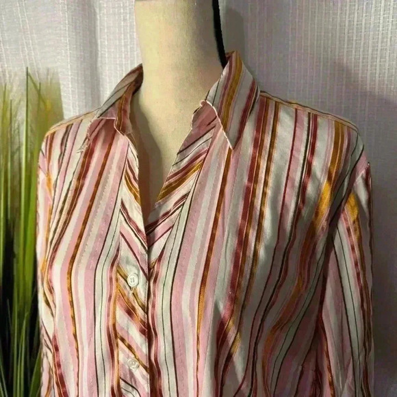 Chicos Women’s 3 US XL Pink Gold Shimmer Striped Long Sleeve Button Down Top - Picture 2 of 15